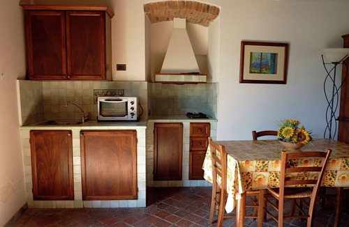 Capraia e Limite House | Belvilla by OYO Volpe