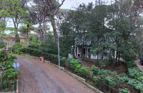 Donoratico House | Belvilla by OYO Castagneto 2-Azalea