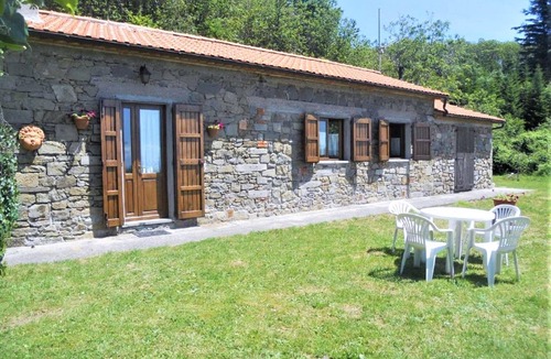 Marliana House | Belvilla by OYO La Selva di Nasio