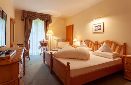 Collalbo Hotel | Bemelmans Post Hotel