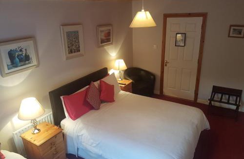 Cleggan Bed & Breakfast | Ben Breen House B&B