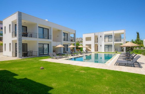 Gundogan Hotel | Ben Houses Family