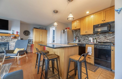 Bend Condo | Bend Getaway Condo