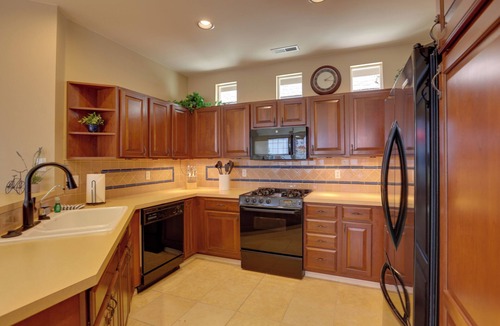 Century West House | Bend Home: Office, Garage, Parks, Seasonal Pool!
