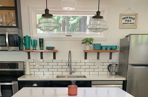 Cazadero Apartment | Bend in the Creek- Guesthouse