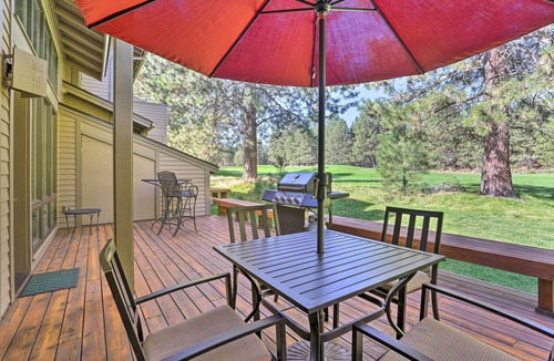 Bend House | Bend Townhome w/Golf Course Views & Private Deck!