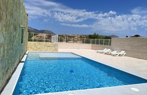Alicante Villa | Bender House