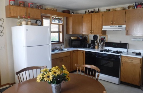 Poncha Springs Cabin | Bender's Log Cabin 'Your Home Away from Home' STR #26-210