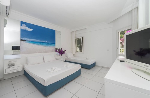 Dagbelen Hotel | Bendis Beach Hotel