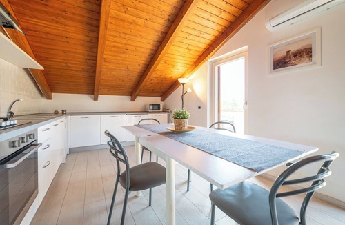 Marina di Ascea Apartment | Benedetta's House is a comfortable vacation home just 150 m from the sea.