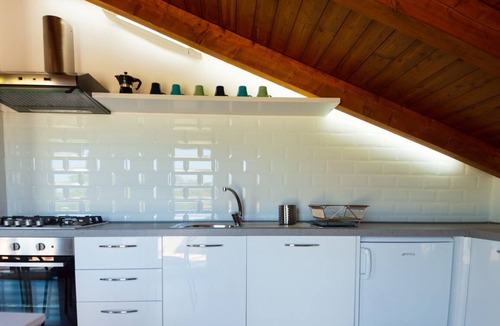 Marina di Ascea Apartment | Benedetta's House is a comfortable vacation home just 150 m from the sea.