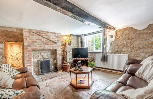 Dursley House | Bengough's Annexe