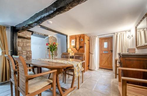 Dursley House | Bengough's Annexe