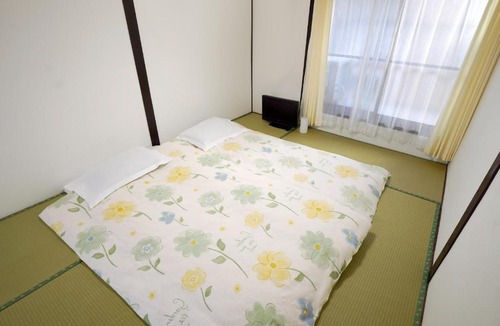 Ukyo Ward Apartment | Beni紅