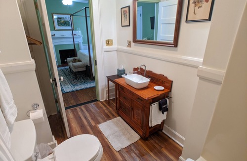 New Bern Bed & Breakfast | Benjamin Ellis House Bed & Breakfast