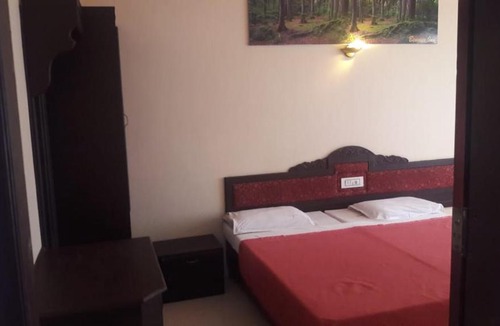 Onamthuruth Cabin | Bennies Inn