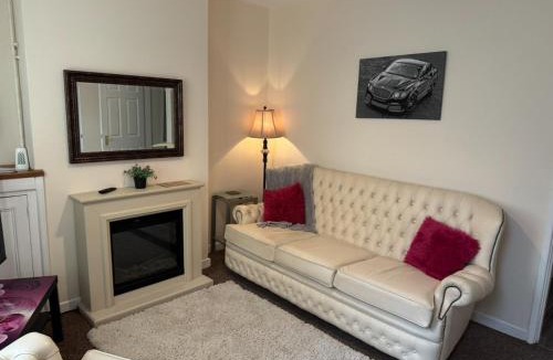 Crewe House | Bentley View