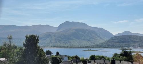 Corpach House | Benview House