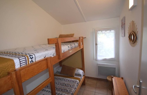 Le Mas-dAgenais Ski Chalet | Bergeronnette - Village de 10 gîtes, style chalets en pin
