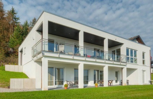 Bollendorf-Pont House | Bergsuite Südseite, Luxury Suite, Whirlpool 4-11 nights - Waldhotel Sonnenberg