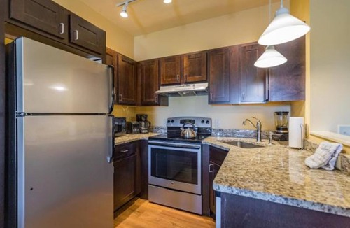 Pittsfield Cabin | Berkshire Mountain Lodge
