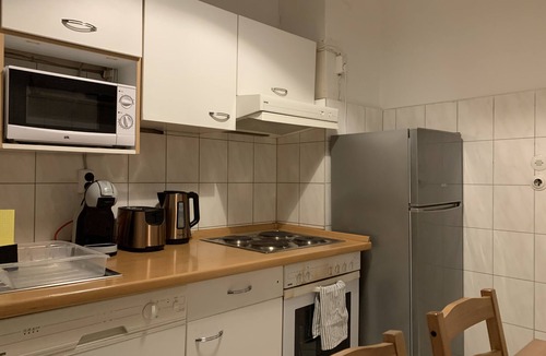 Neukoelln Apartment | BERLIN - IMMA WAT LOS - Apartment for up to 11 people