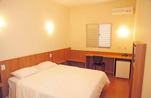 Centro Hotel | Bernal Hotel Econômico