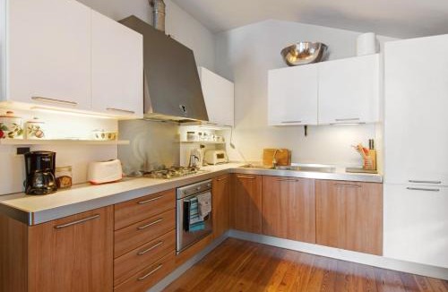 Dorio House | Bernhouse