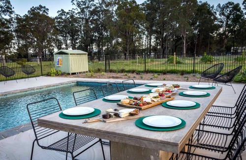 Bellbird House | Bernstein Estate - Classic country-style 4 bedroom home with pool and entertaining space