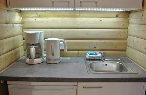 Sassenburg Apartment | Bernsteinsee Home and Ferien Forest Chalet
