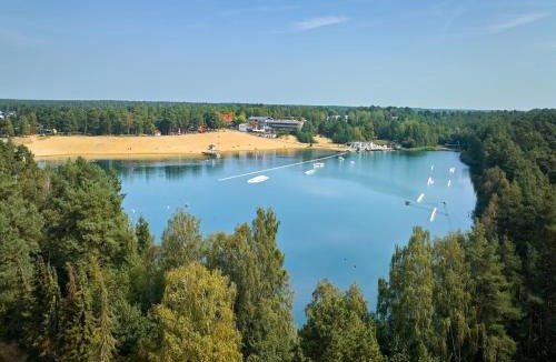 Sassenburg Apartment | Bernsteinsee Home and Ferien Small Forest Chalet