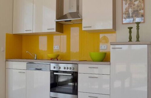 Sassenburg Apartment | Bernsteinsee Homes and Ferien Beach House