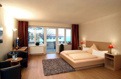 Sassenburg Apartment | Bernsteinsee Hotel and Ferien Lakeview Balcony