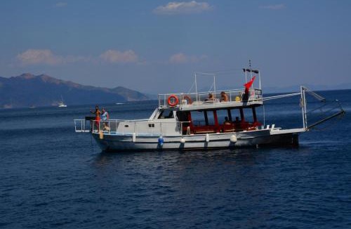 Icmeler Boat Rental | Berrak1 icmeler private yacht