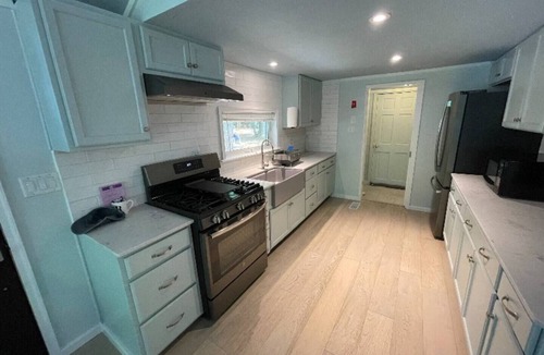 Winona House | Berta's Lake Front Cottage on Winona Lake!
