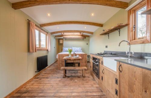 Lydney House | Bertha Shepherd's Hut