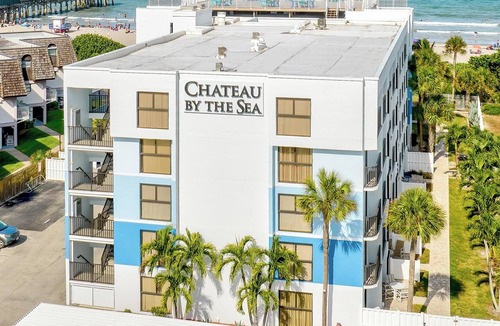 Avon By The Sea Condo | Beside Cocoa Beach Pier Beautiful Remodeled Beachfront Condo with New Kitchen