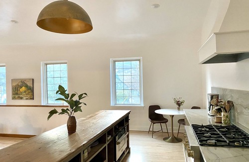 Morgan County House | Bespoke Historic Property 45 mins North of SLC- 3 Queen Rooms/4Bath