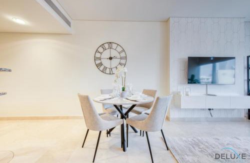 Bur Dubai Apartment | Best Deal Elegant Studio with Balcony & Prime Location by Deluxe Holiday Homes