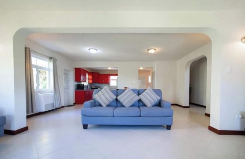 Trents Apartment | Best E Villas St Silas St James. Quiet and Private 3 Bedroom 2.5 Bathroom Apt.