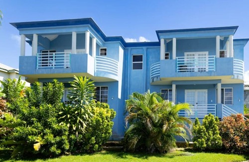 Trents Apartment | Best E Villas St Silas St James. Quiet and Private 3 Bedroom 2.5 Bathroom Apt.