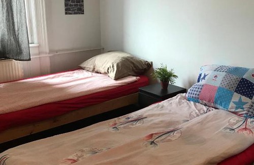 Nepszinhaz negyed Hostel | Best Hostel Budapest