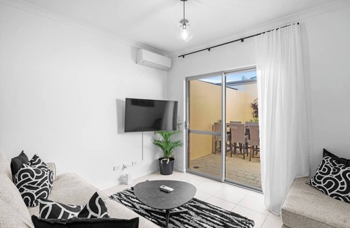 Armadale House | Best Location Armadale Sleeps 6