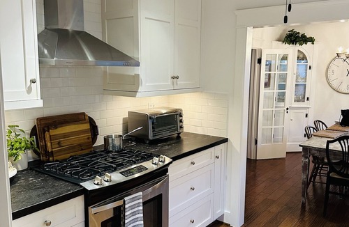Coronado Cottage | BEST LOCATION EVER !!!! Coronado Village Beach Cottage !!!!