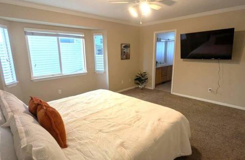 Draper House | Best Location for Everything and brand new in Draper