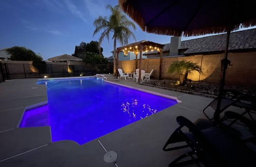 Gilbert House | Best Location in Gilbert - Heated/cooled Pool, 4 Bedroom 'Plus'. TOP RATED!