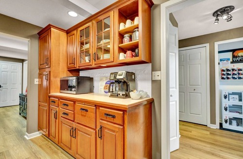 Ellicottville House | Best Location! NEW HOT TUB/Games/Bar/Yard/Outdoor Movie Theater/Etc!