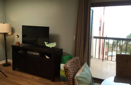 St. Pete Beach Condo | Best location on St. Pete Beach !