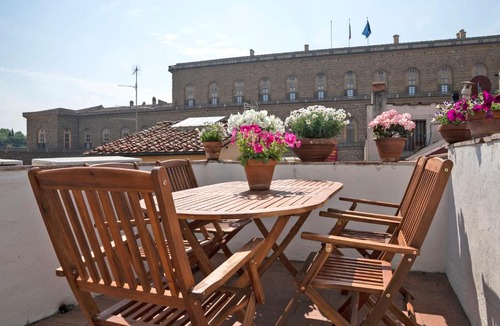 Oltrarno Apartment | Best Location Rooftop and Pitti Palace View