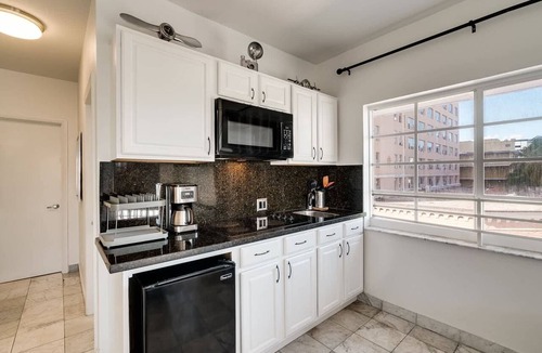 Flamingo/Lummus Condo | Best Location SOBE Top Floor 2 min to beach & fun